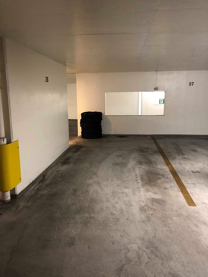 Parkeringsplassen Galleribilde