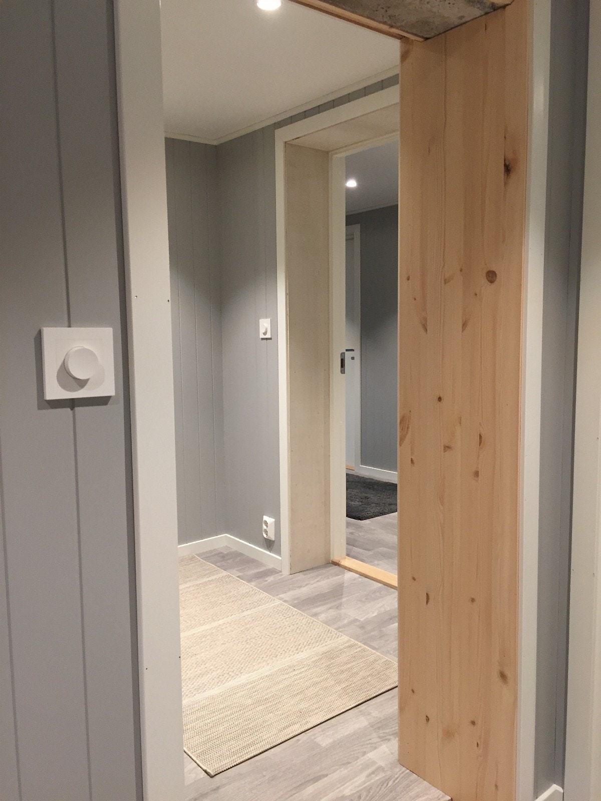 Mellomgang foran badet Galleribilde