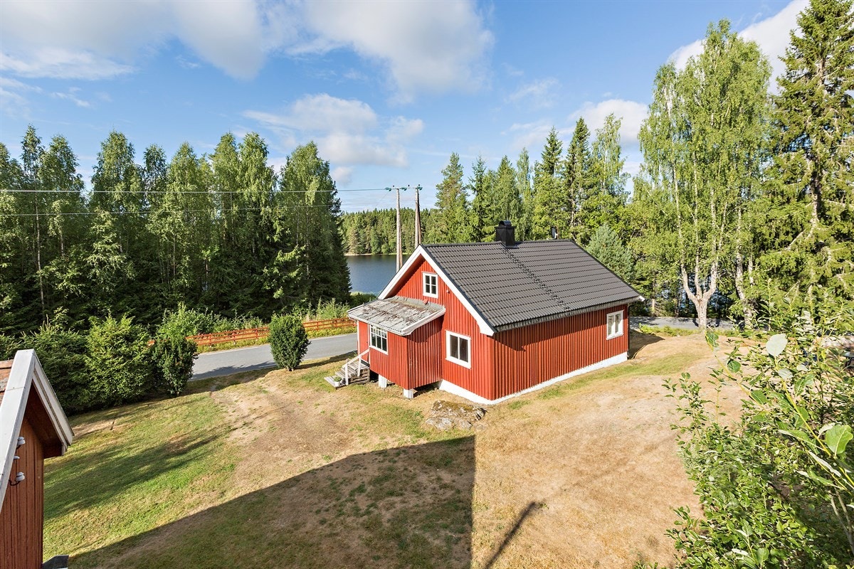 Velkommen til Kjersundveien 462 - Koselig enebolig på solrik tomt ved Mjermen! Galleribilde