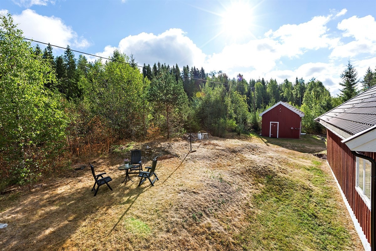 Eiendommen ligger slik til at det er gode sol- og lysforhold. Galleribilde
