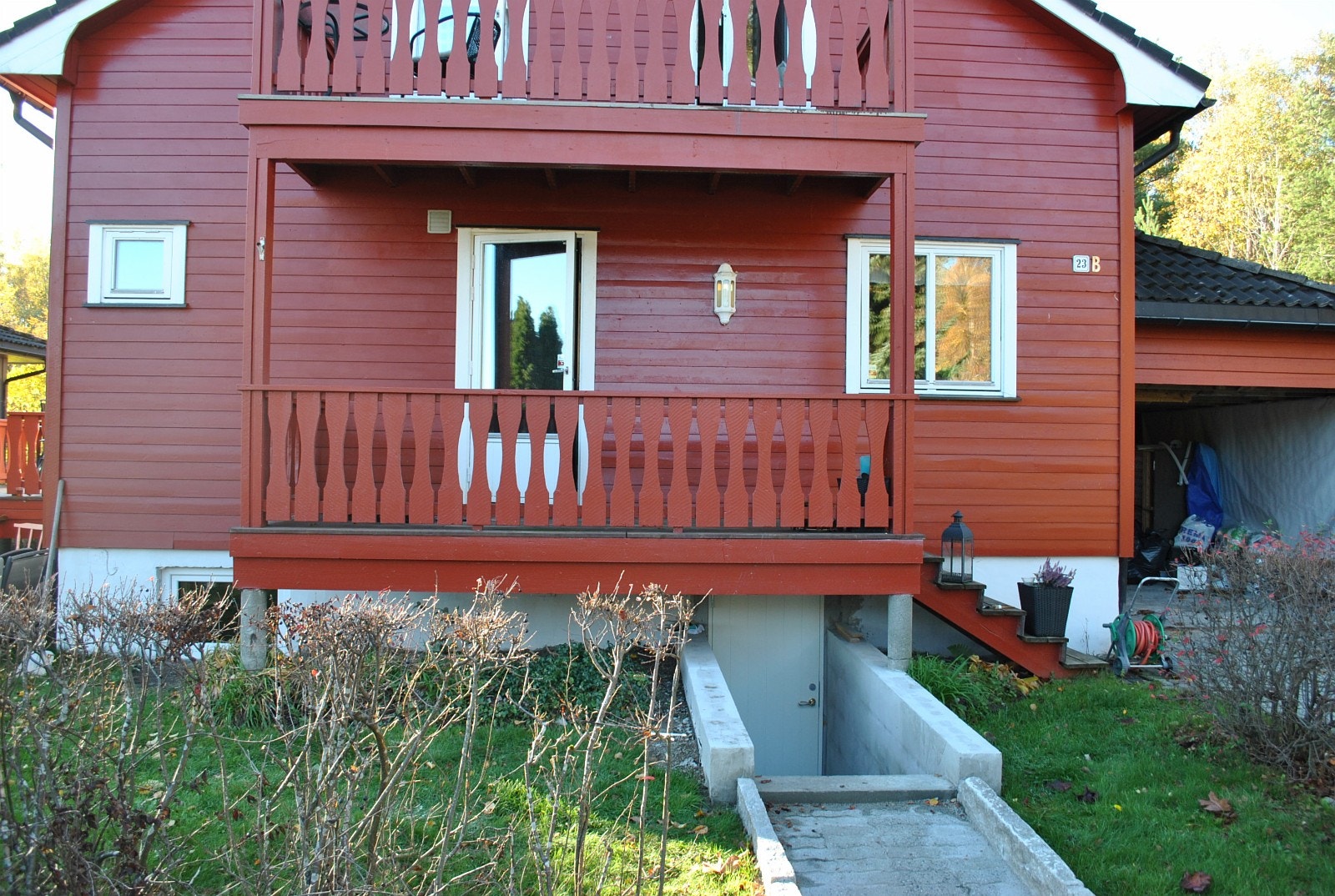 Inngang mot leilighet Galleribilde