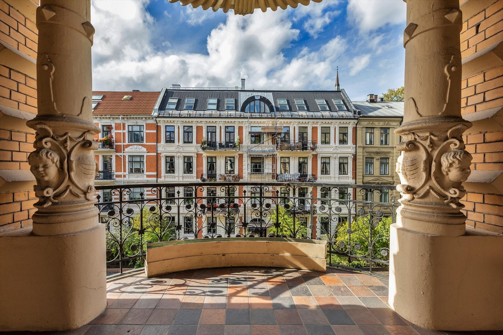 Leiligheten ligger i 3. etasje Galleribilde