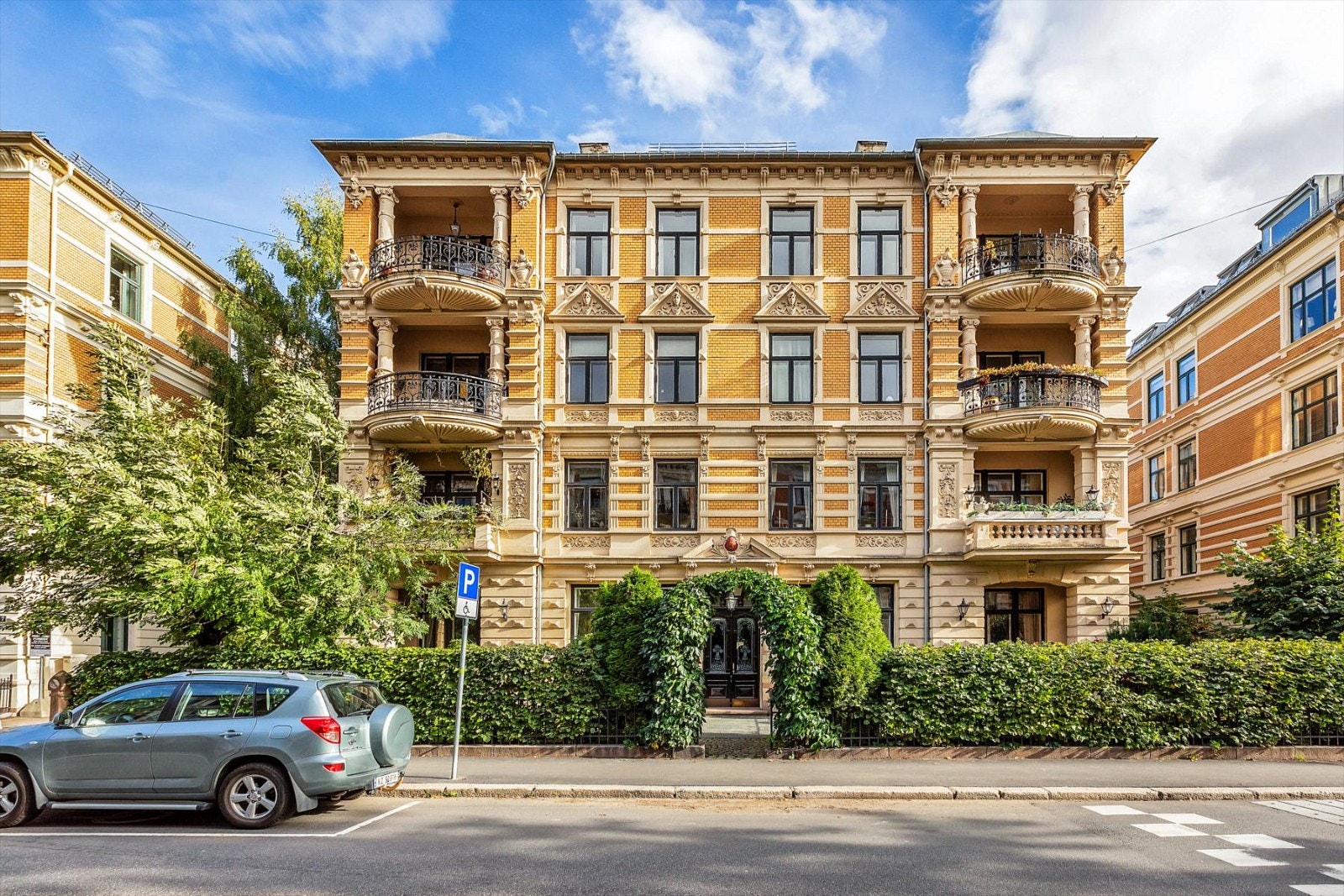 Velkommen på visning av en herskapelig 5-roms leilighet på populære og attraktive Uranienborg/ Frogner Galleribilde