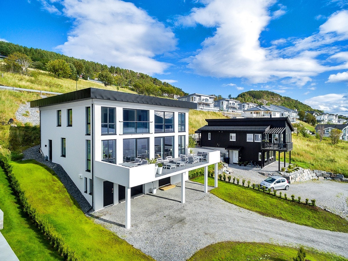 Velkommen til Naustberget 38 - Presentert av Notar v/Espen Johansen Galleribilde