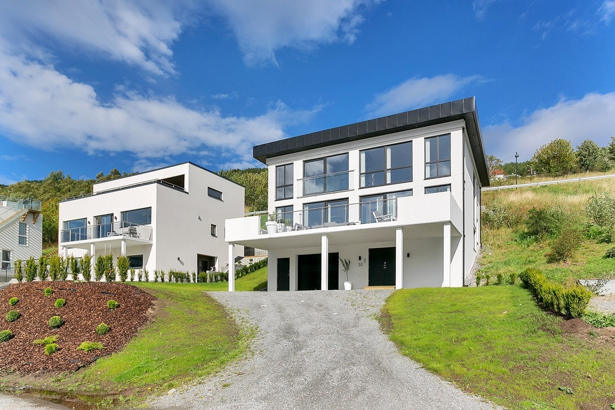 Velkommen til Naustberget 38 - Presentert av Notar v/Espen Johansen Galleribilde