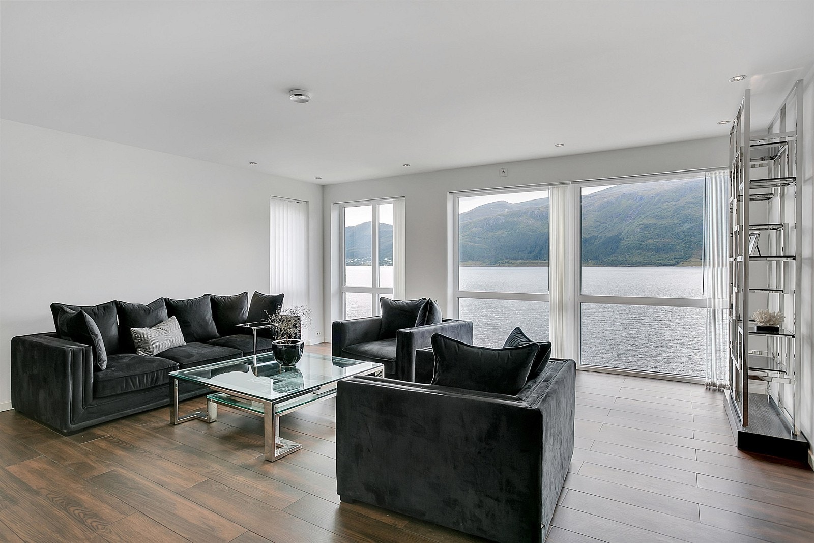 Loftstue Galleribilde