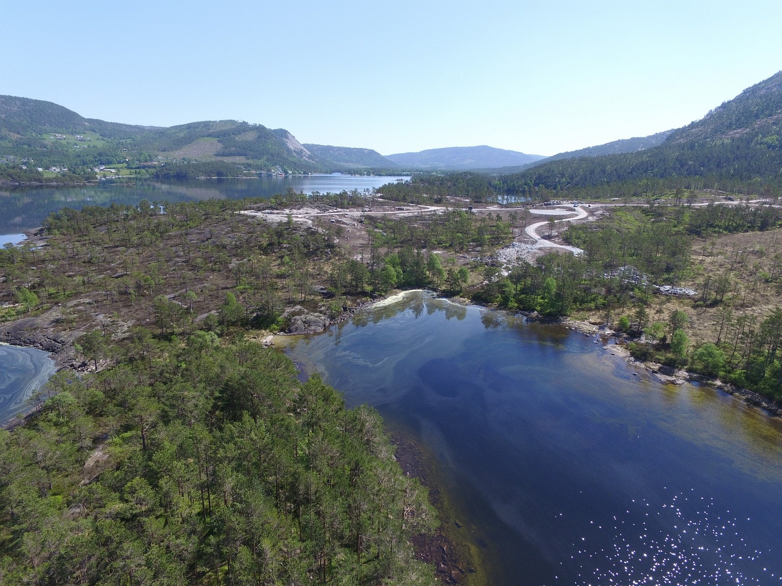 Hyttefeltet sett fra lufta - mot Treungen/Tveitsund Galleribilde