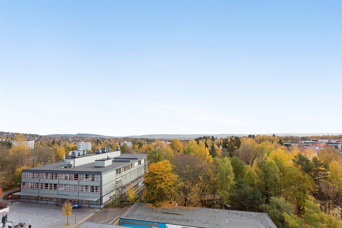 Leiligheten har en veranda på 11 kvm med gode solforhold og fin utsikt. Galleribilde