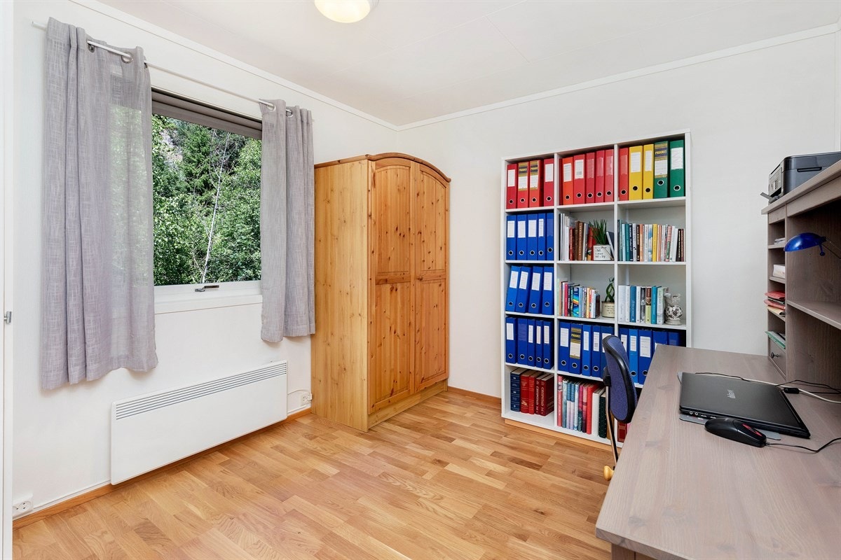 Soverom 2 i 1. etg. Galleribilde