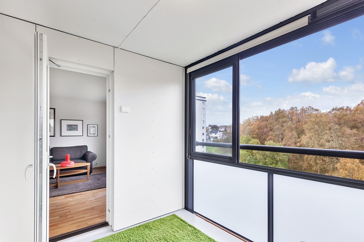 Utgang til balkongen fra stue Galleribilde