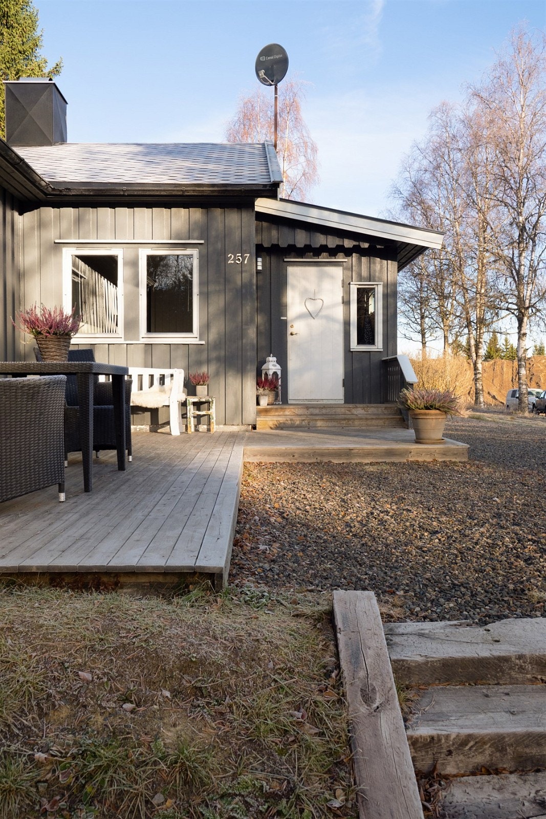 Inngangsparti med platting. Galleribilde