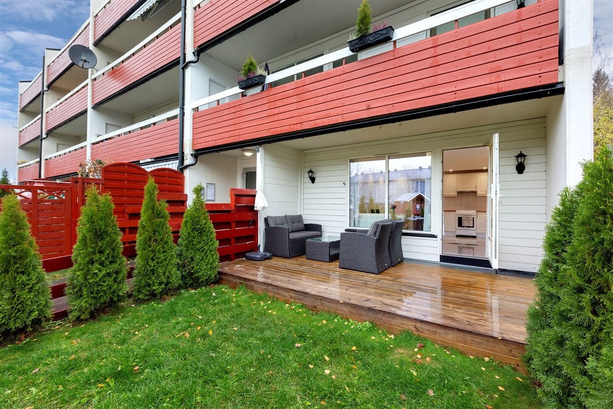 Koseliog treplatting med hage. Galleribilde