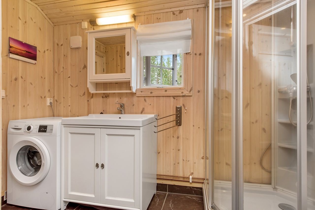 Pent bad med dusjkabinett Galleribilde