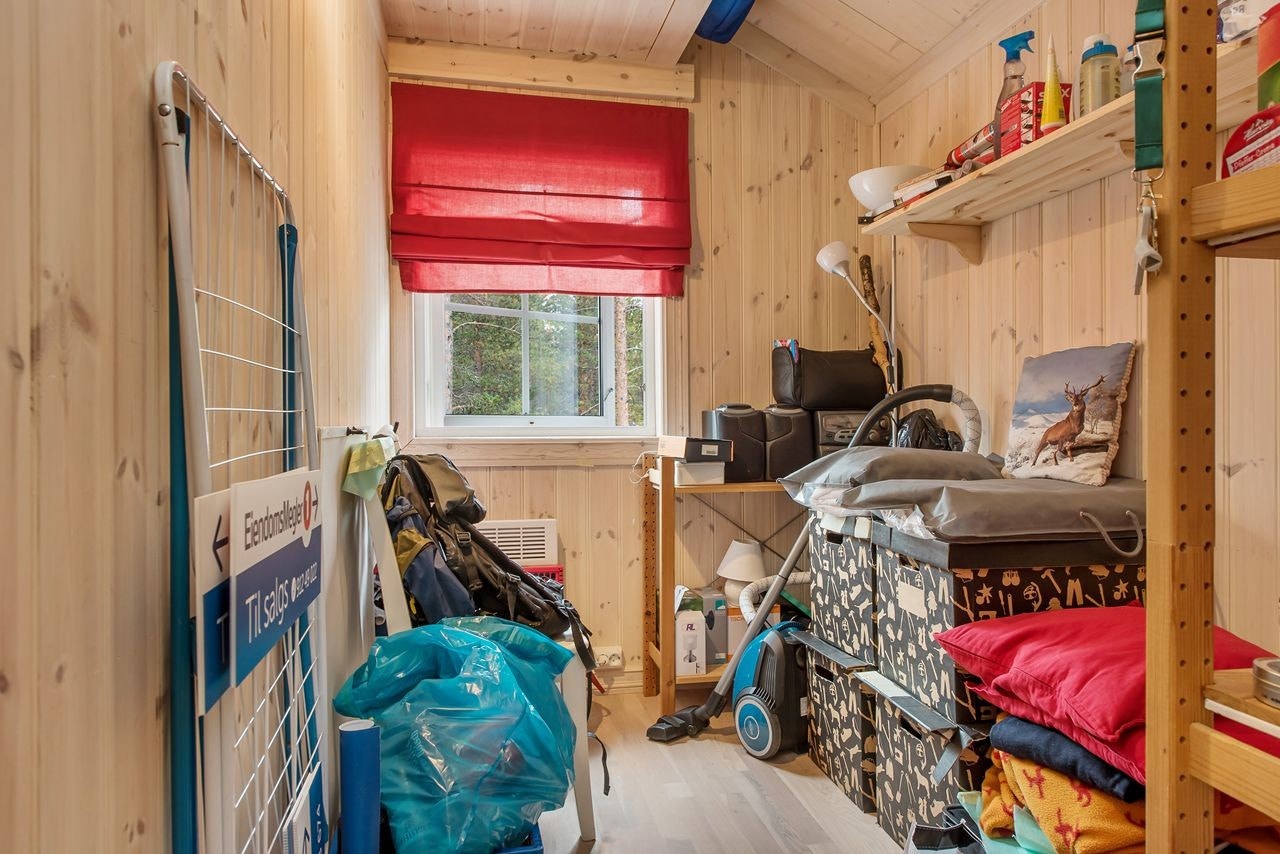 Romslig bod Galleribilde