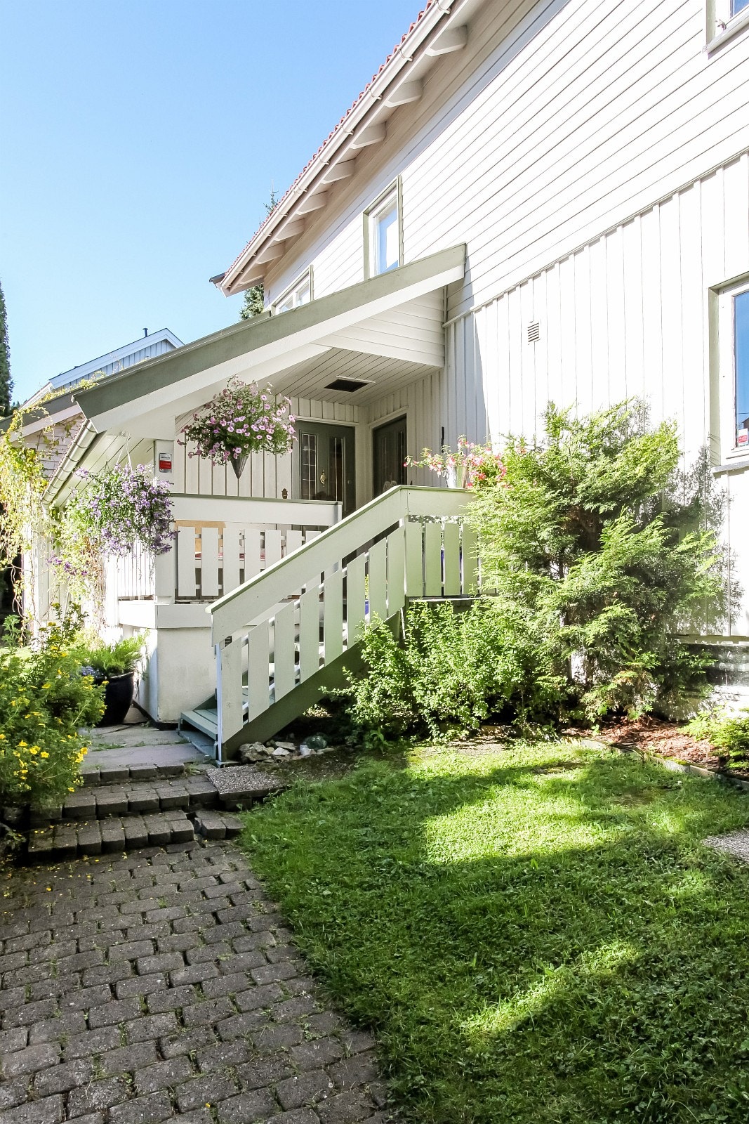 Inngangsparti. Galleribilde