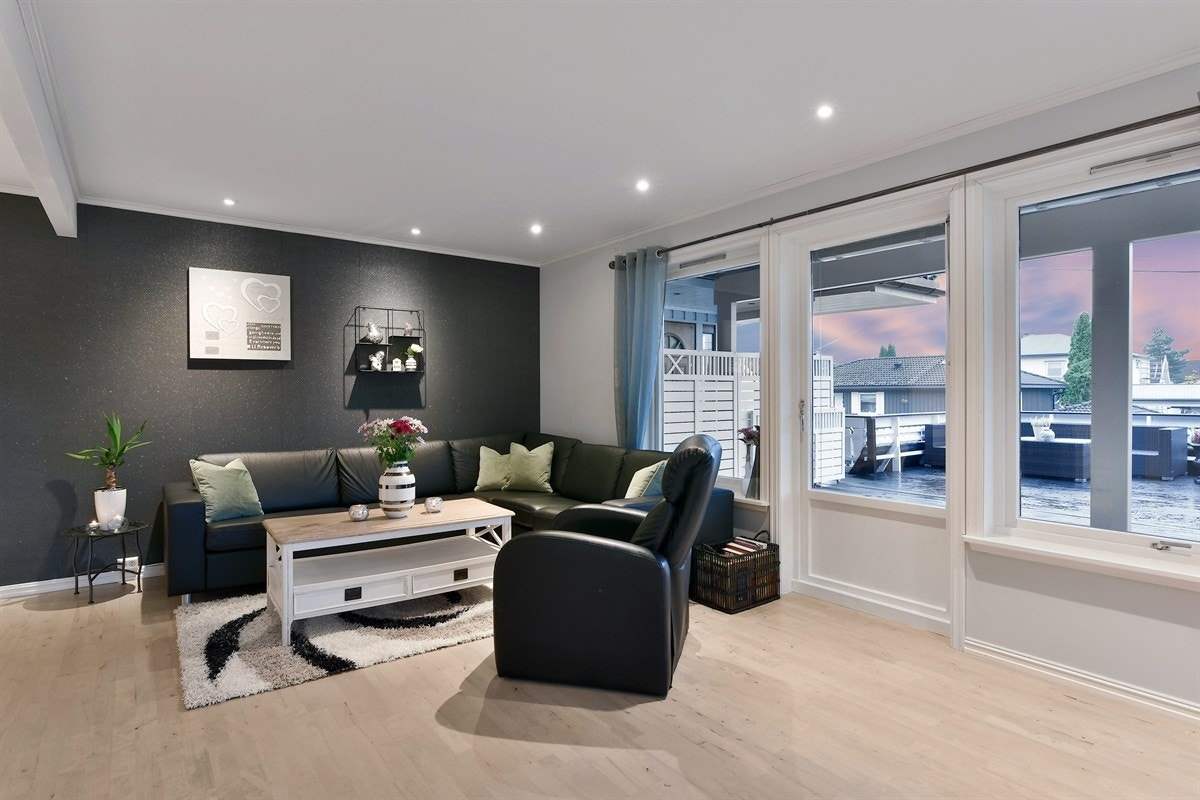 Ta kontakt med Eiendomsmegler for ønske om privatvisning på tlf 93 69 33 81! Galleribilde