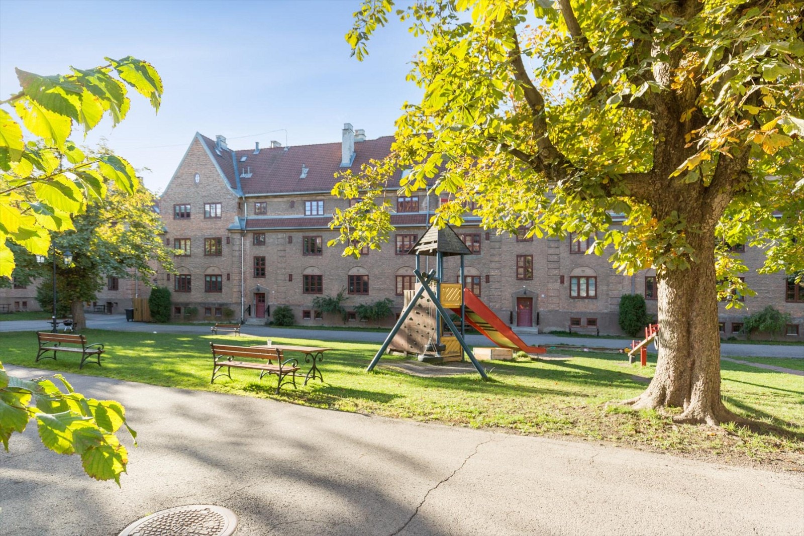 Velkommen til ærverdige Armauer Hansens gate 15! Galleribilde