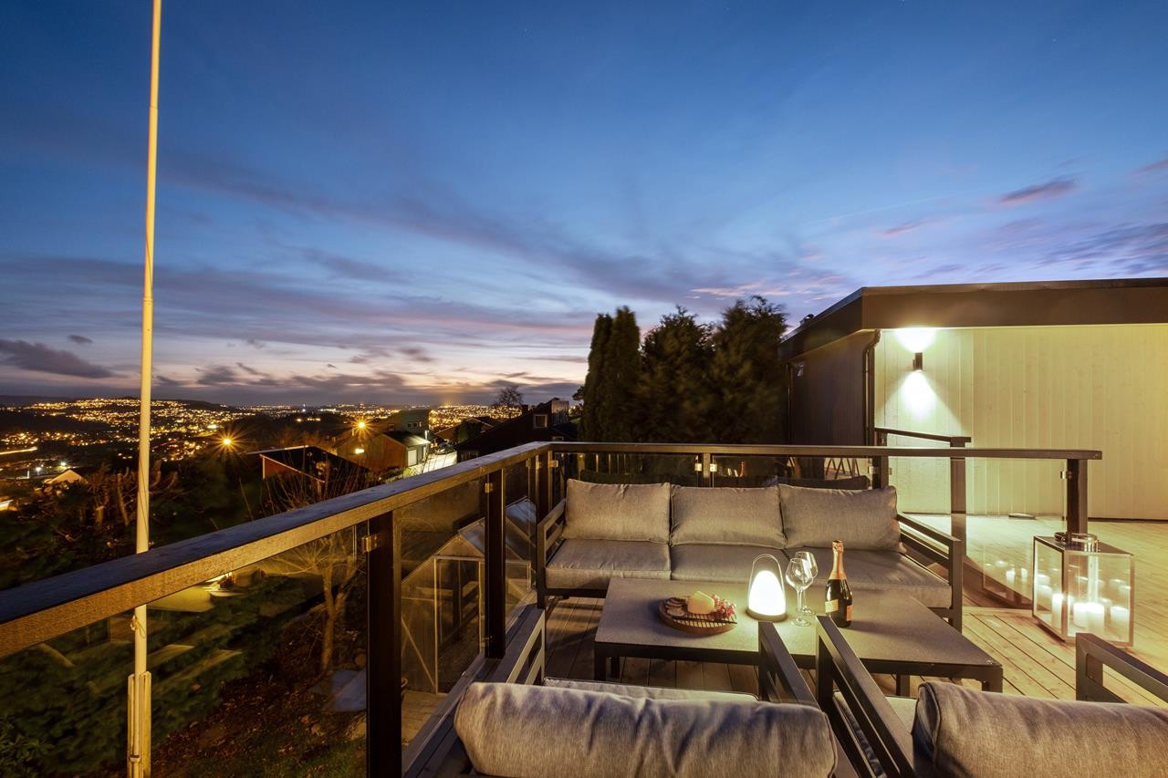 Utsikten er minst like bra på kveldstid som på dagtid. Galleribilde