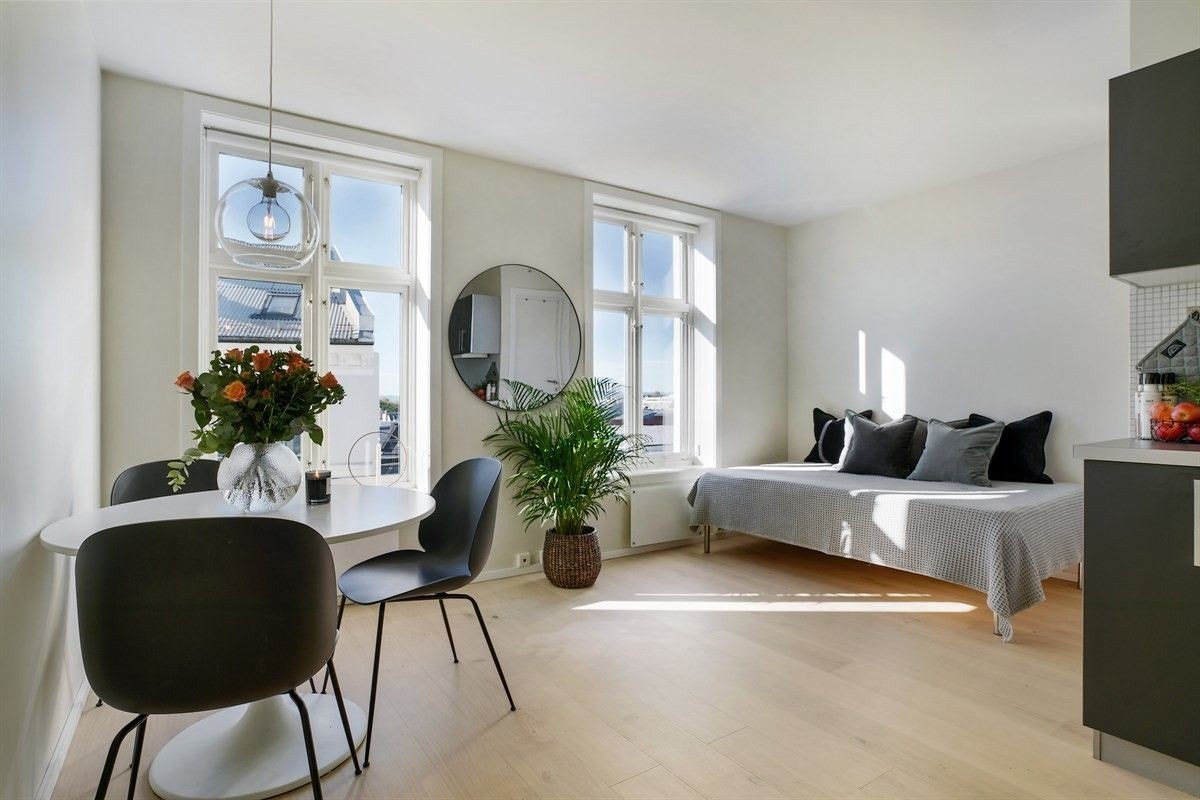 Fine lysforhold i stue. Galleribilde