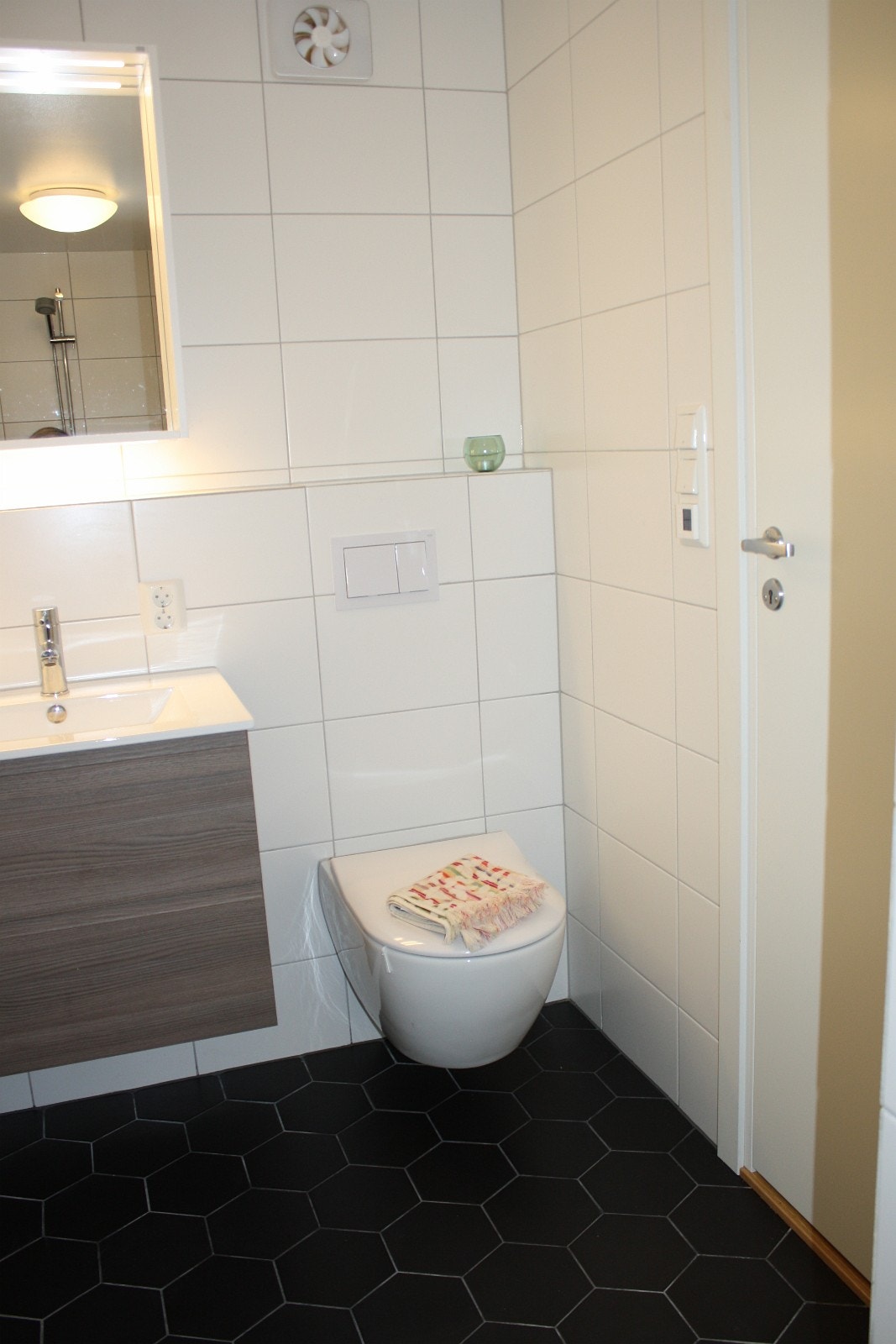 Nytt bad med varmekabler Galleribilde