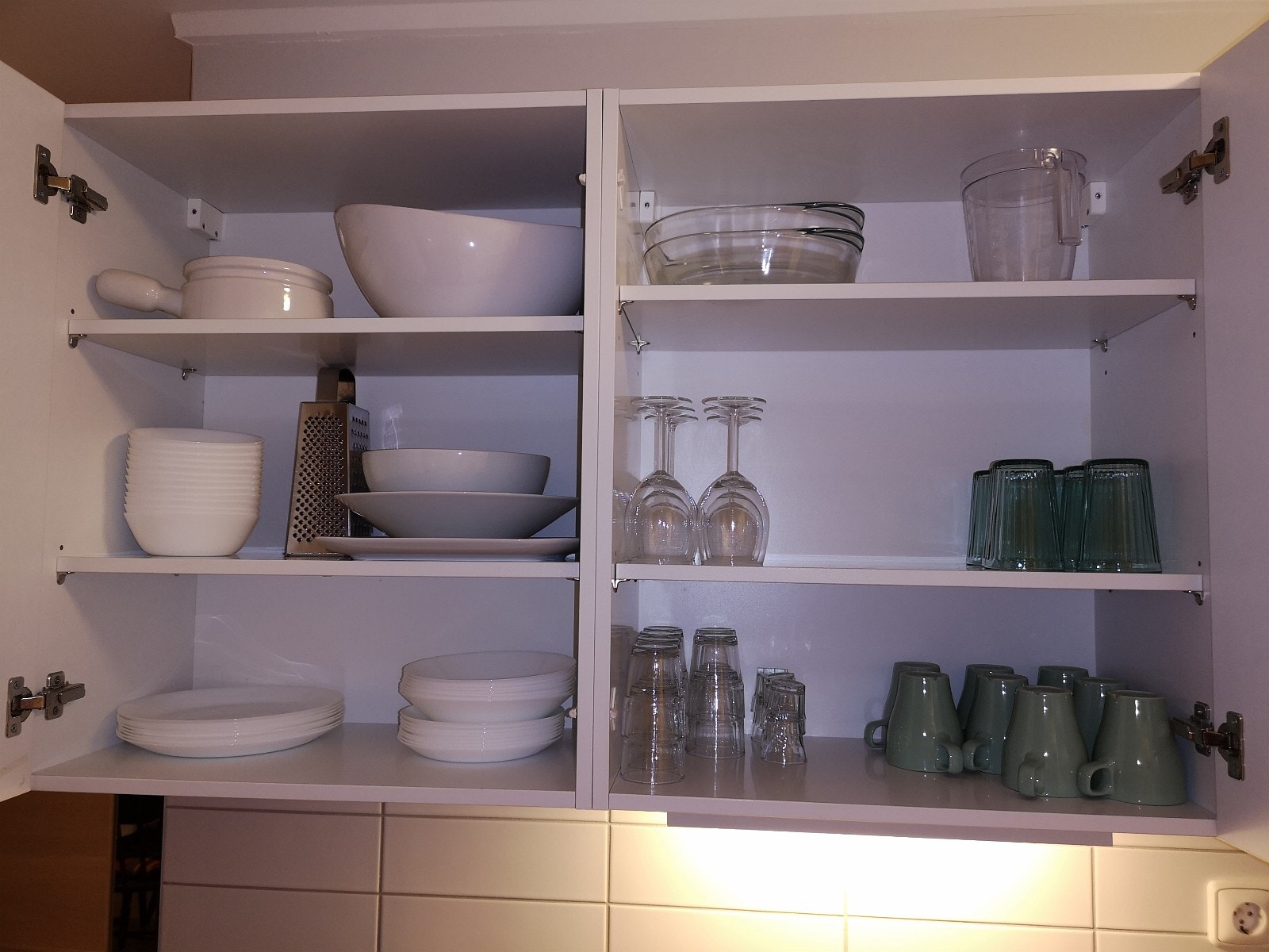 Utstyr på kjøkken Galleribilde