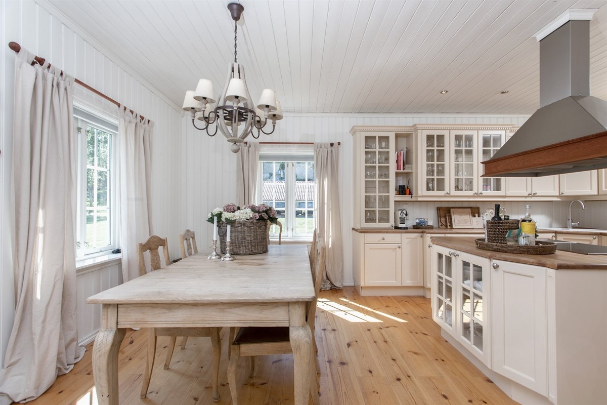 Hovedhus - kjøkken Galleribilde