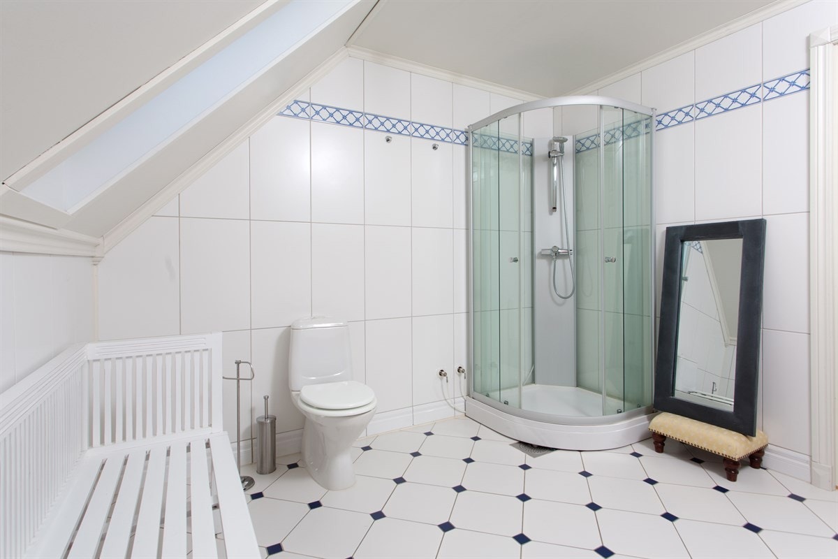 Gjestehus - 2. etg. bad Galleribilde