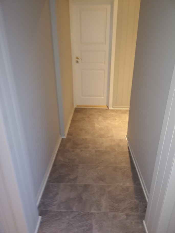 Felles gang 2 etasje Galleribilde