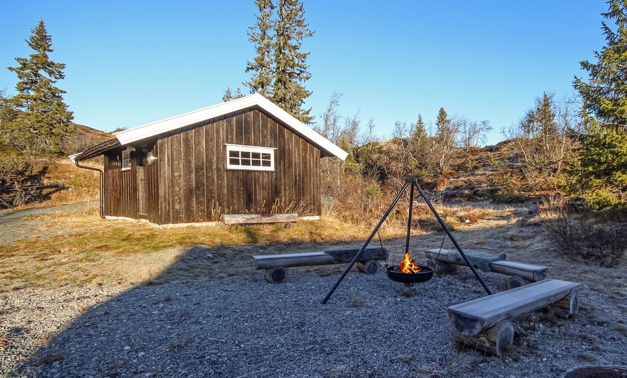 Egen opparbeidet bålplass på tomta Galleribilde