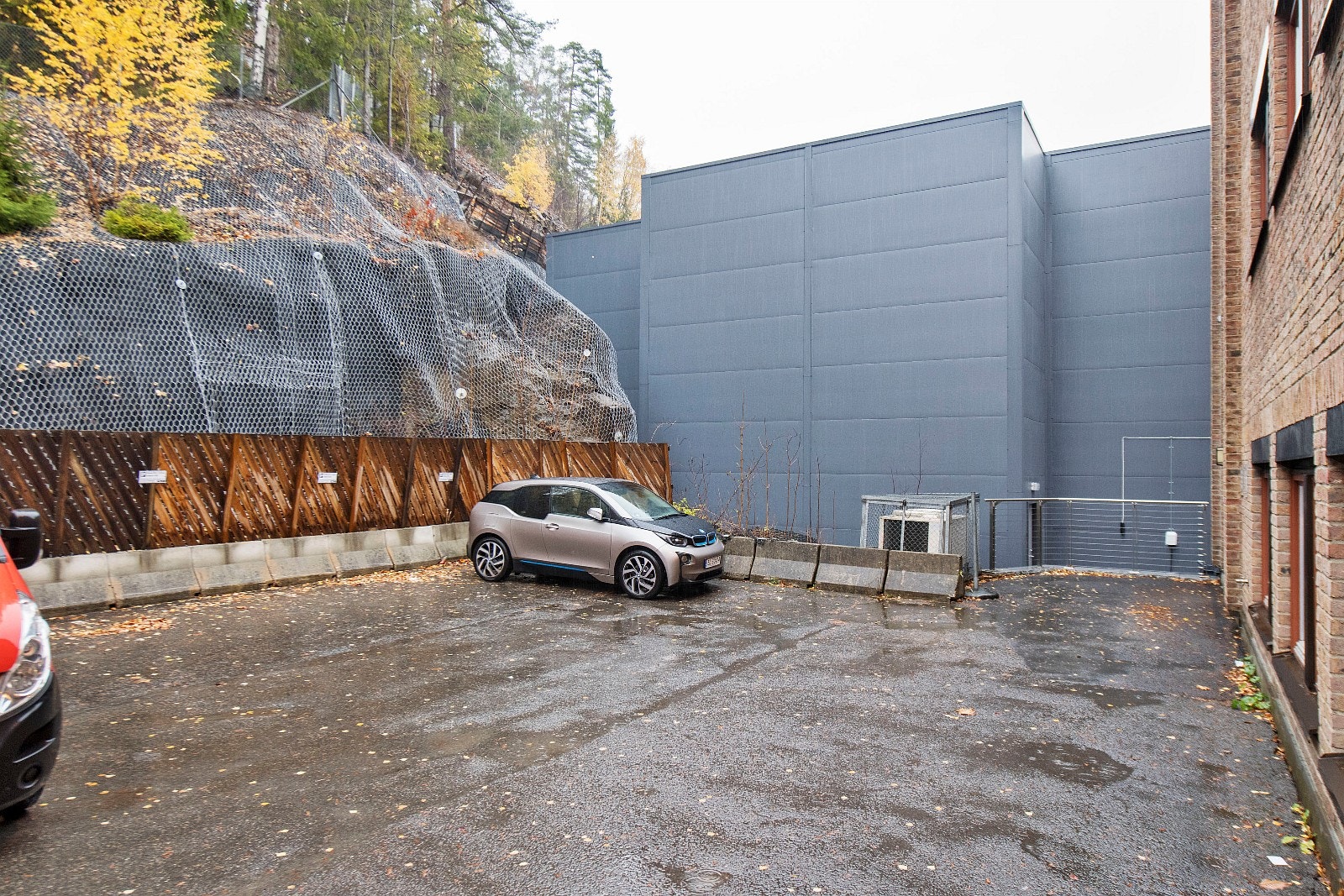 Utendørs parkering Galleribilde