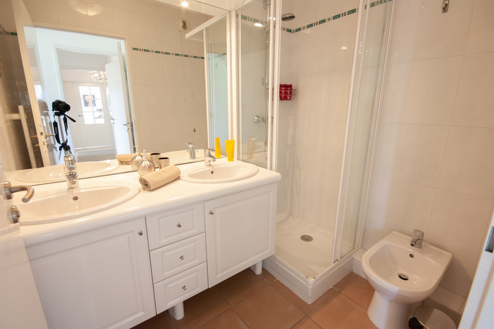 2 stk bad med dusj Galleribilde