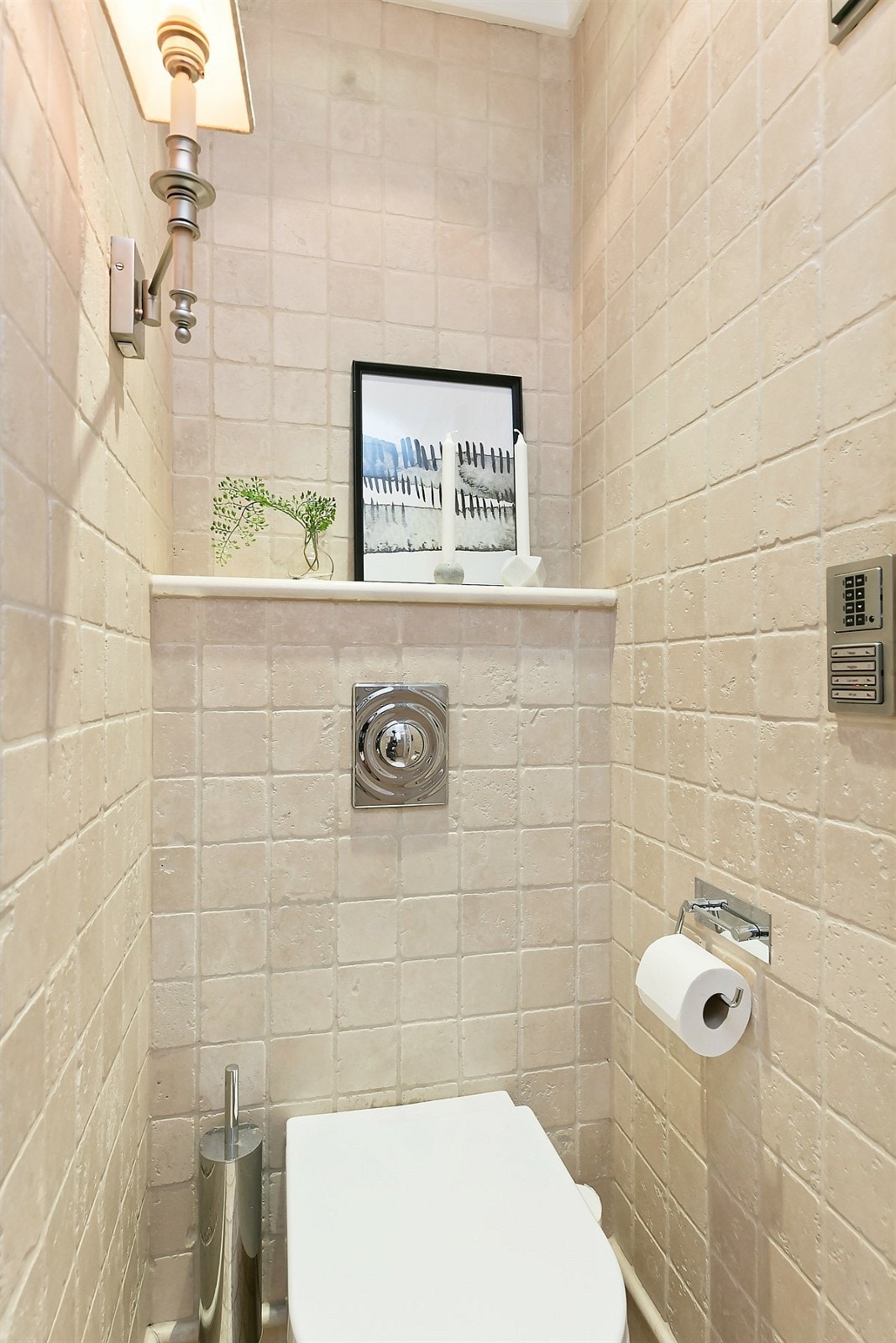 Vegghengt toalett Galleribilde