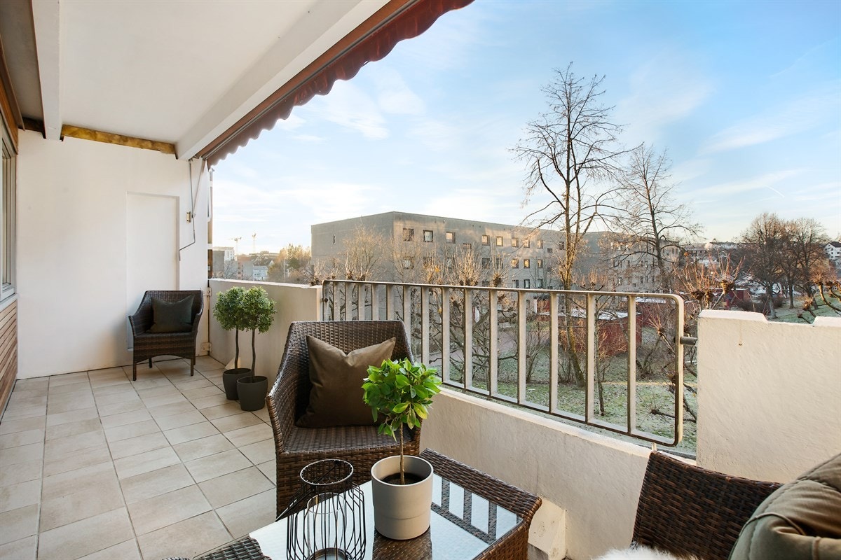 Privatmegleren Park v/adv. Christoffer Brekke-Hammersland og Martine Hedemann Haugen har gleden av å presentere Hovseterveien 52A - Velkommen. Galleribilde