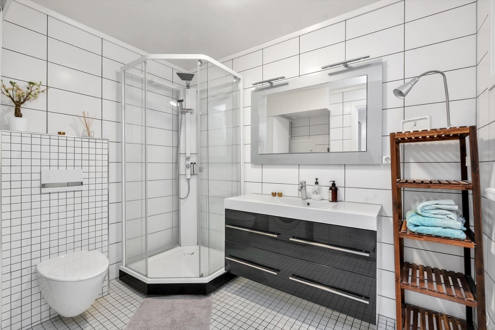 Flott flislagt bad Galleribilde