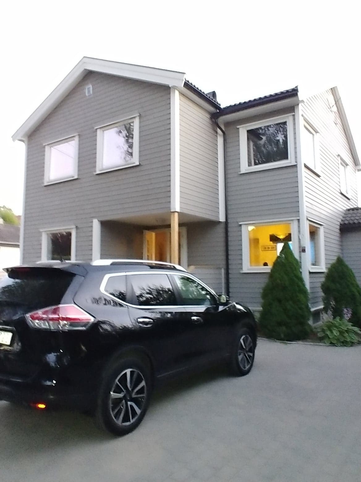 Leilighet tilknyttet et koselig enebolig Galleribilde