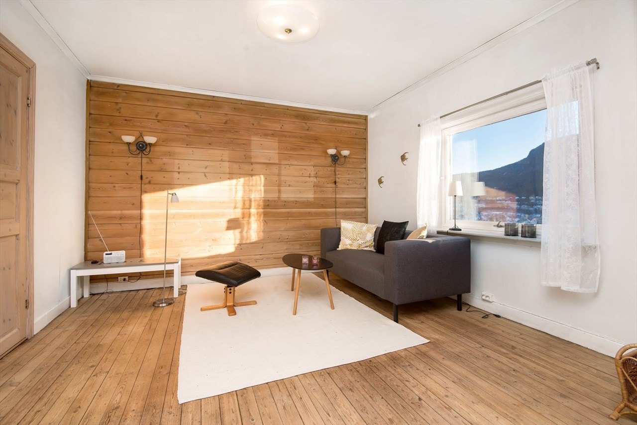 Stue hovedetasje-4.JPG Galleribilde