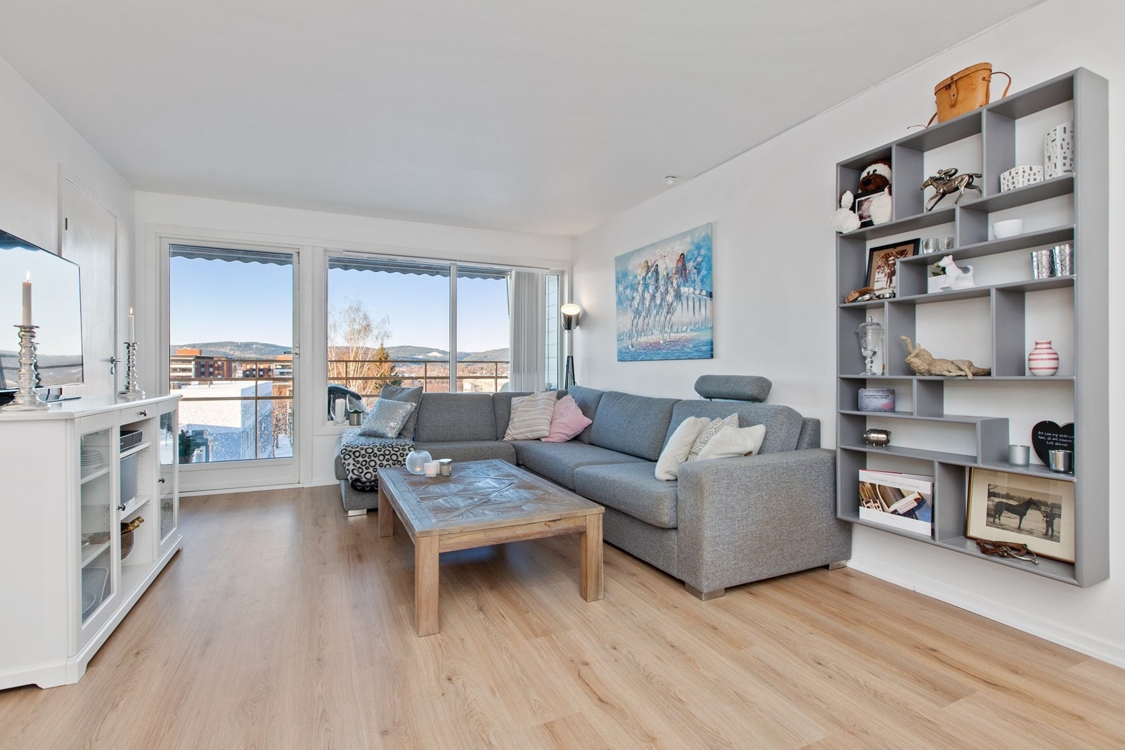 Velkommen til Hovseterveien 98 Galleribilde