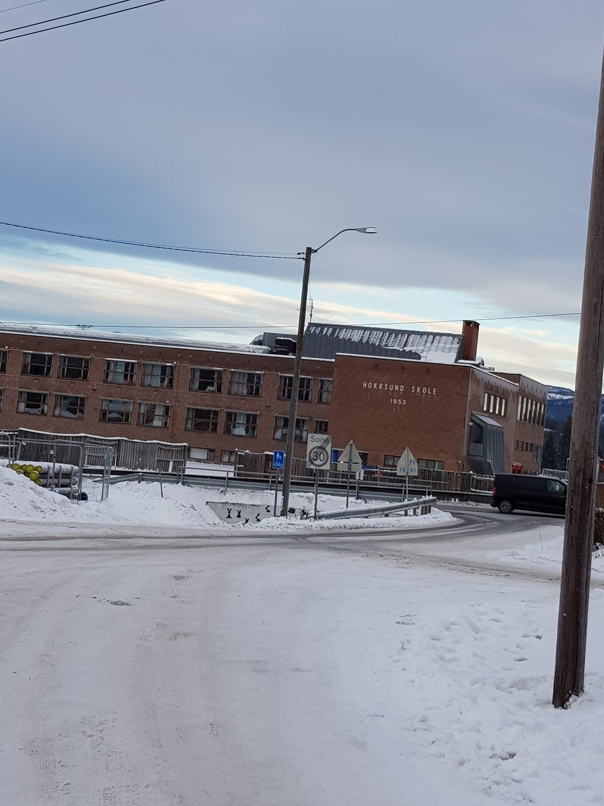 Hokksund Barneskole og Lerberg Barnehage, 3 min gåavstand Galleribilde
