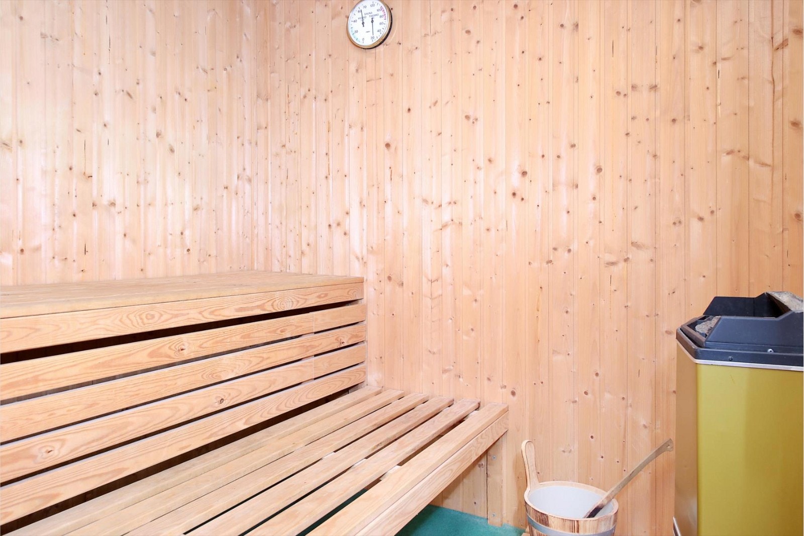 Badstue etter en høstdukkert i Tunevannet? Galleribilde