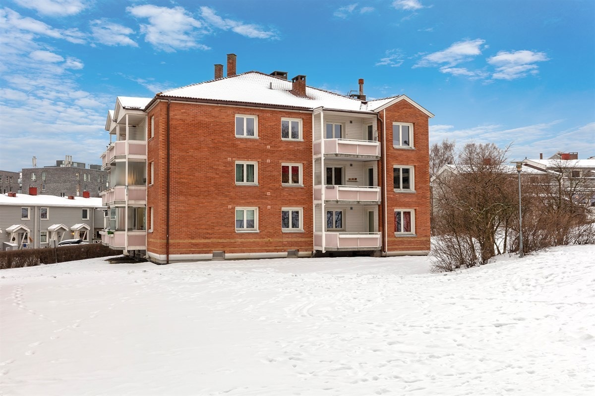 Etablert og fin beliggenhet nære byen Galleribilde