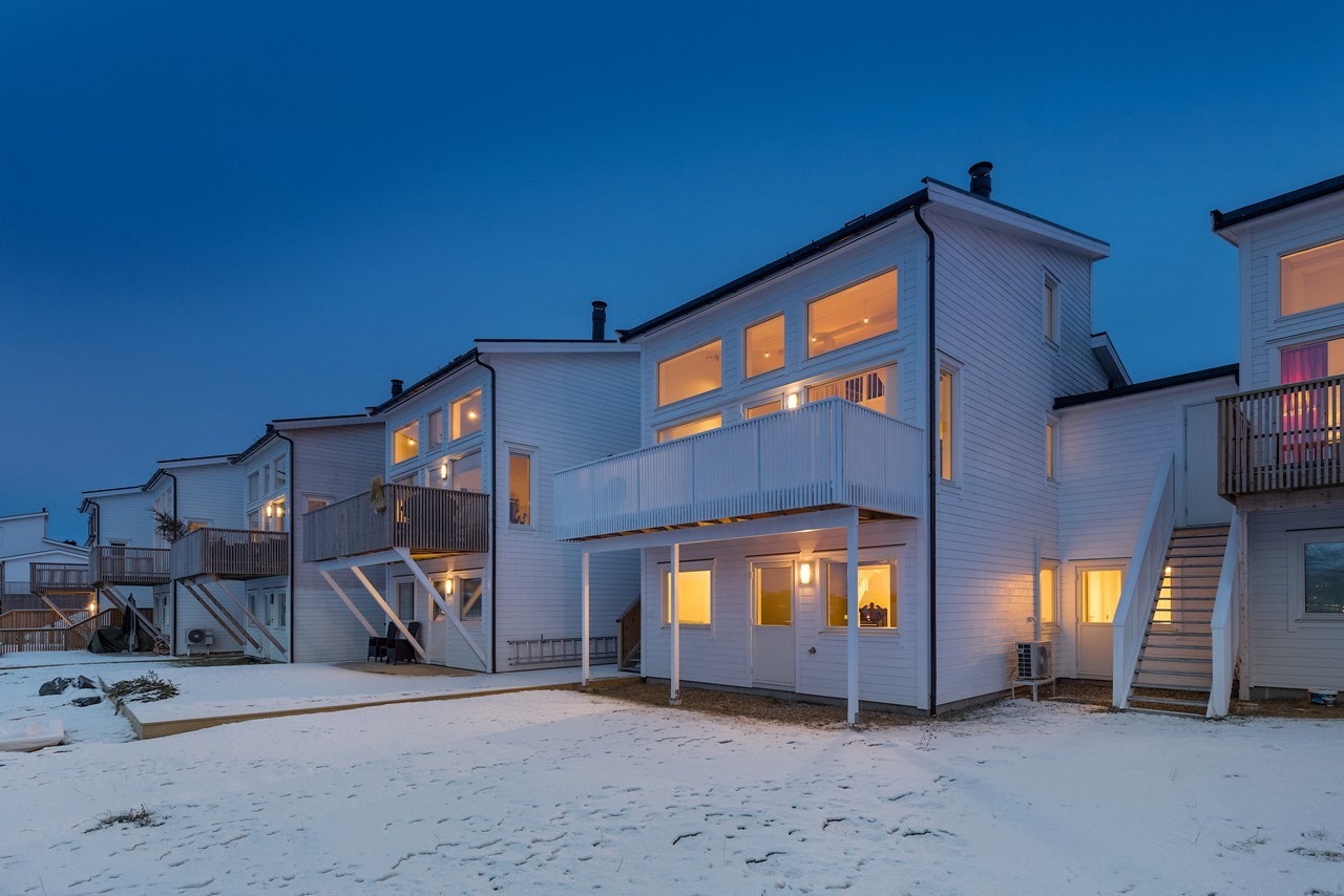 I fremkant av eneboligen har du mulighet til å sette opp en markterrasse eller liknende Galleribilde