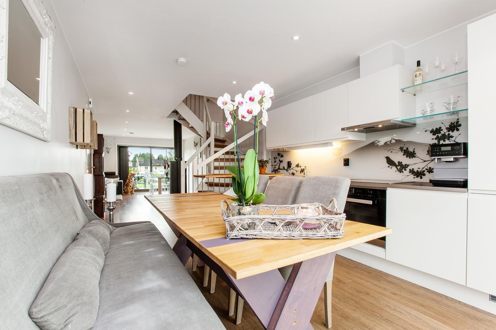 God plass til spisebord. Galleribilde