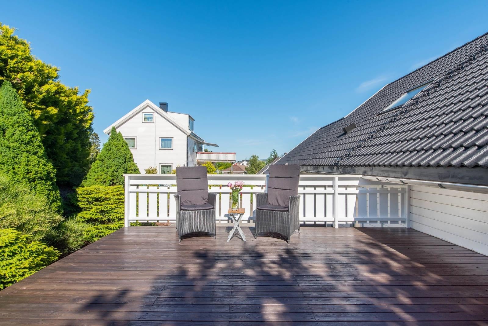 Veranda ved inngangsparti. Galleribilde