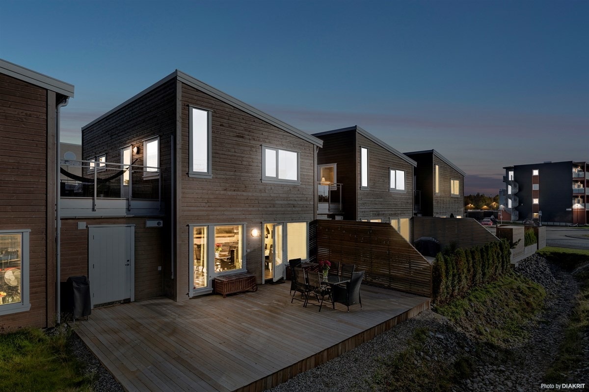 Myrringen 6 - Enebolig i kjede med gangavstand til sentrum Galleribilde