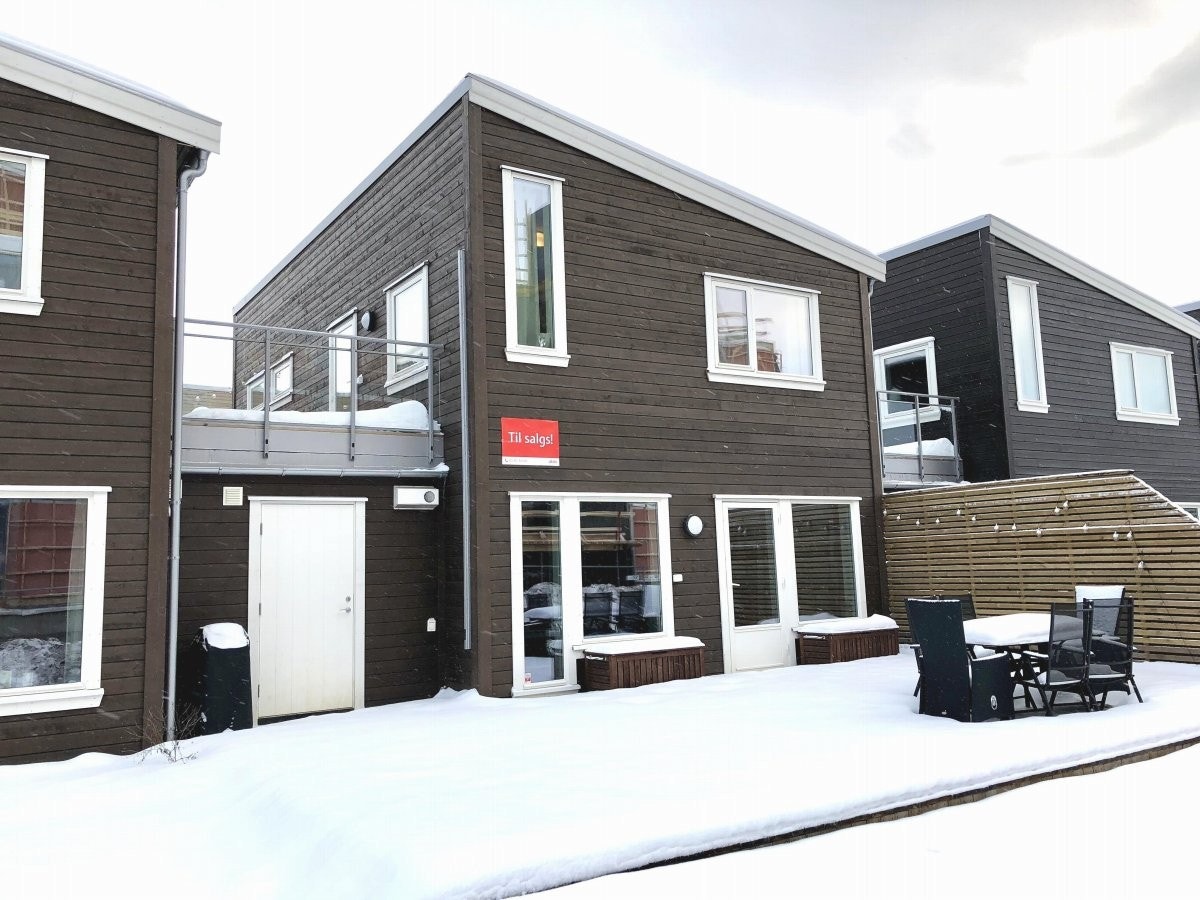 Myrringen 6 - sentralt på jessheim. Galleribilde