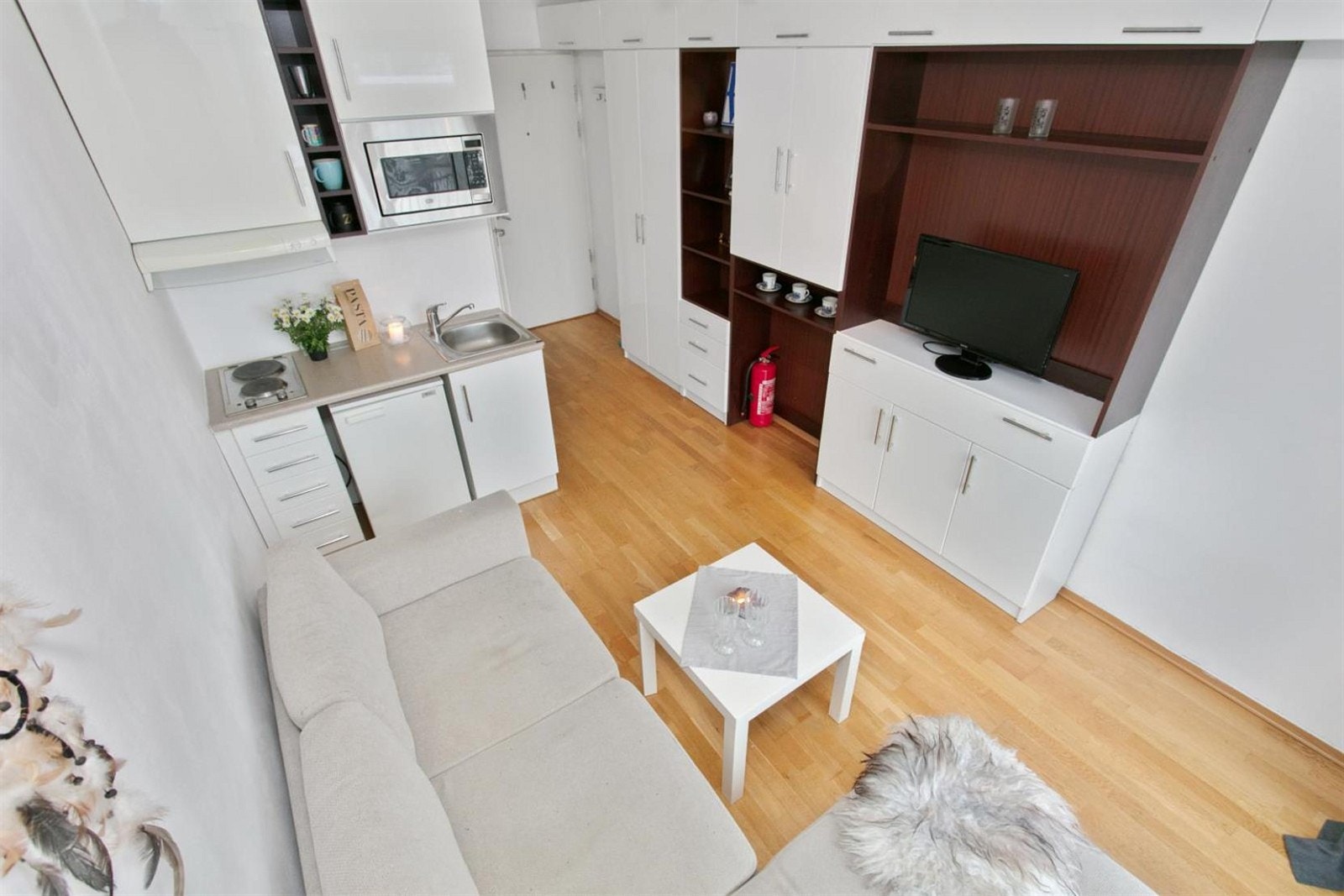 Lys og pen leilighet som ble totalrehabilitert av sameiet i 2007. Galleribilde