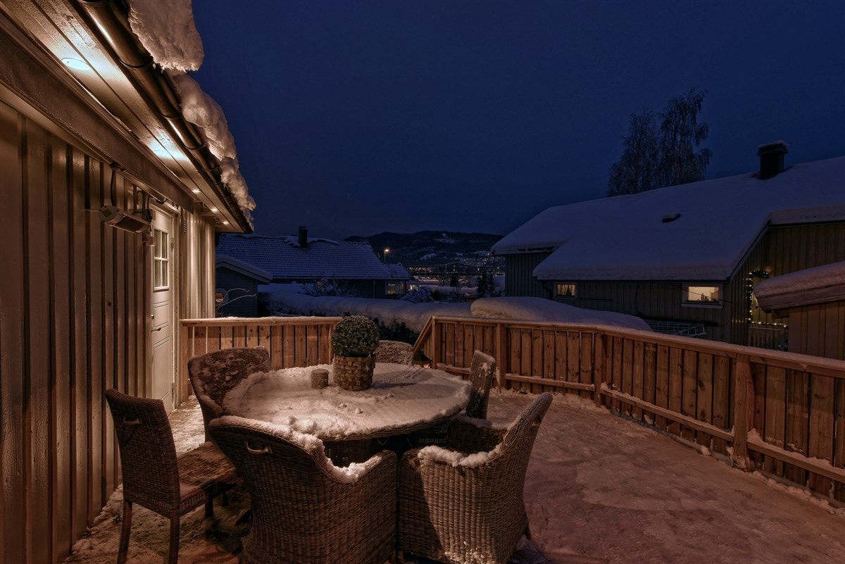 Beliggenheten legger til rette for sol helt fra morgen til kveld. Galleribilde