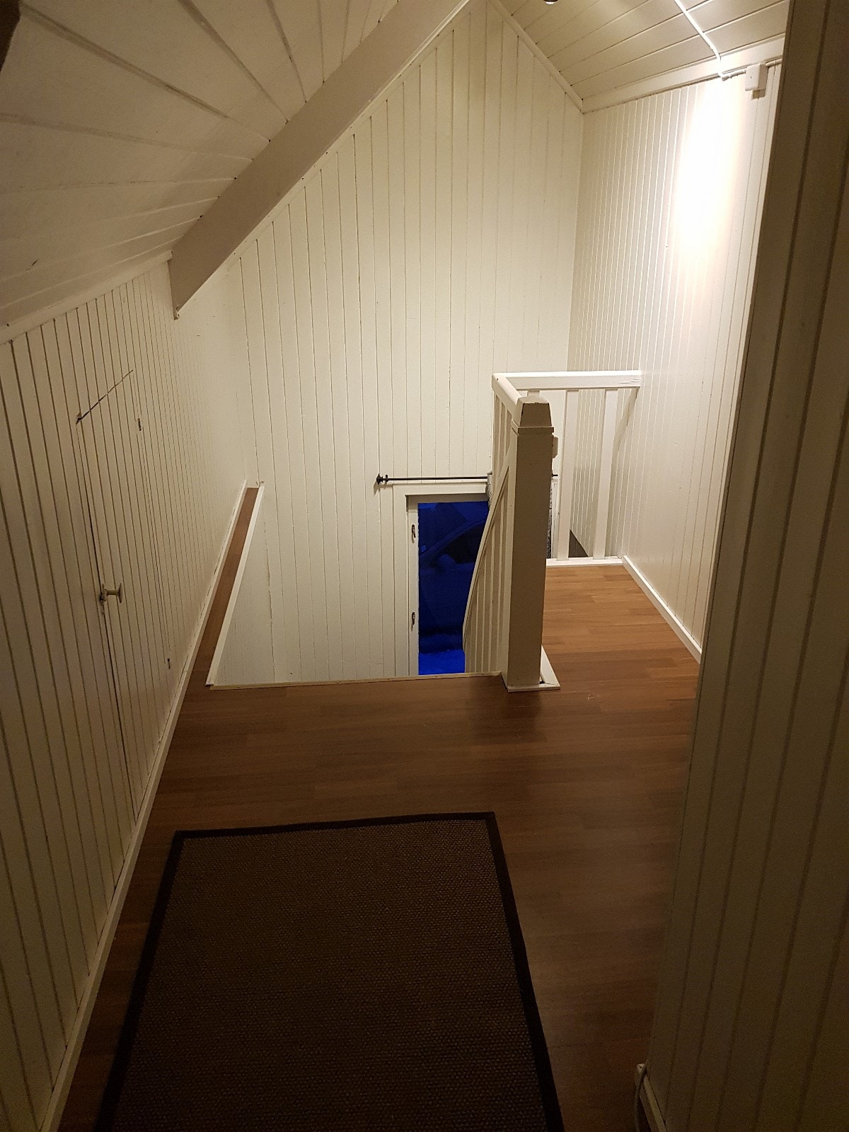 Gang med to boder Galleribilde