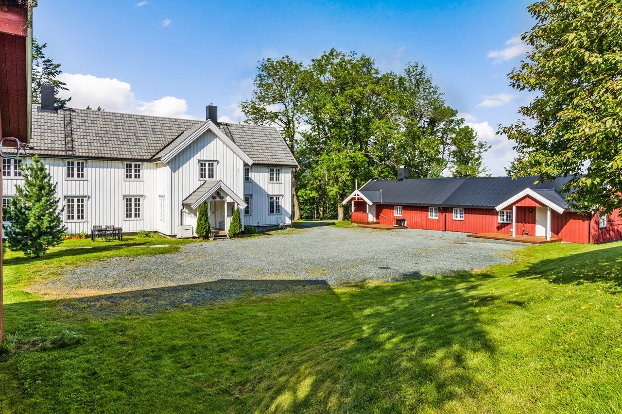 Gårdsplass Galleribilde