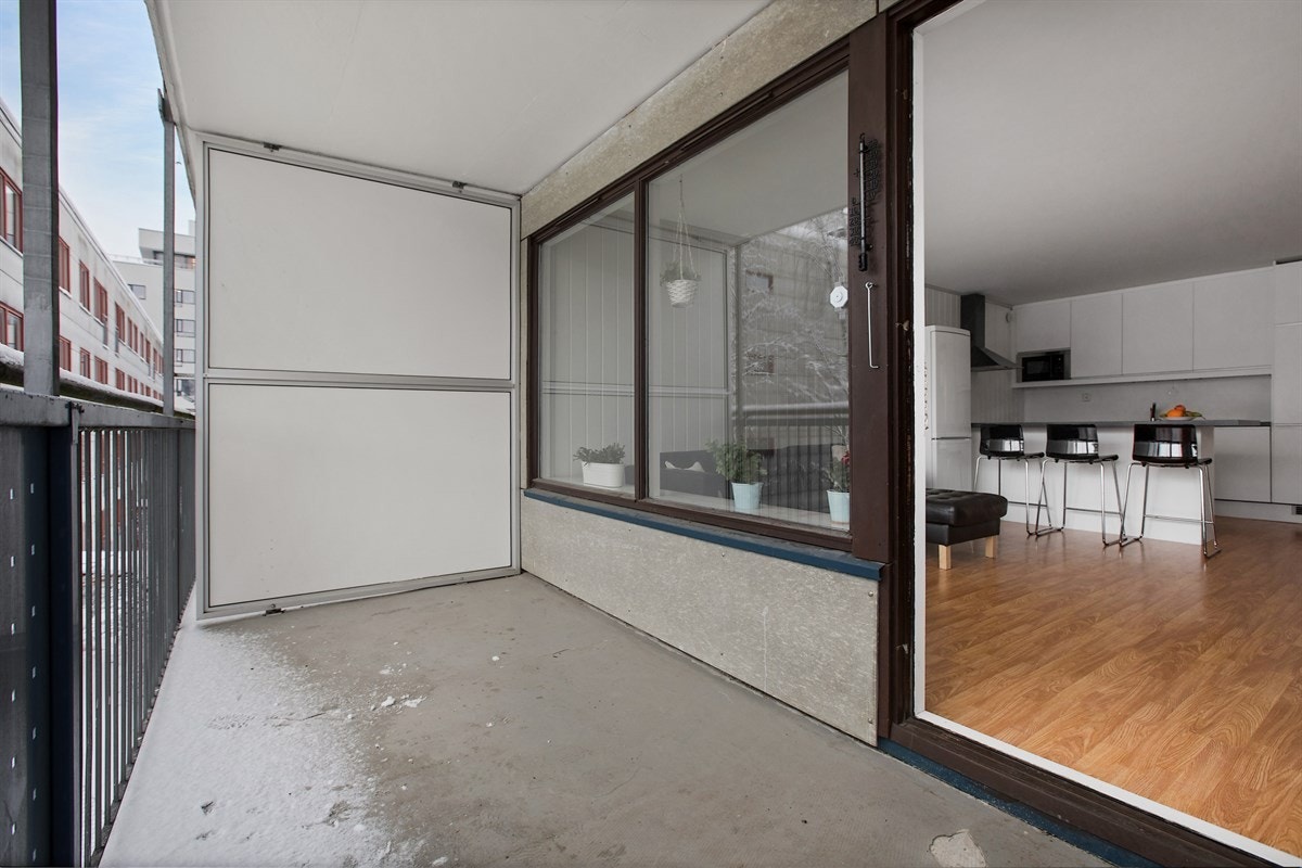 Balkong på 7,5 kvm. Galleribilde